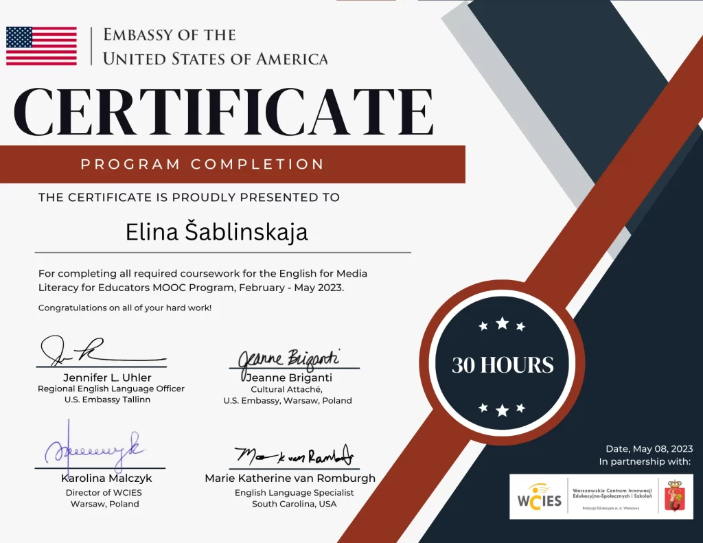 received_551732890508104 Diplomas